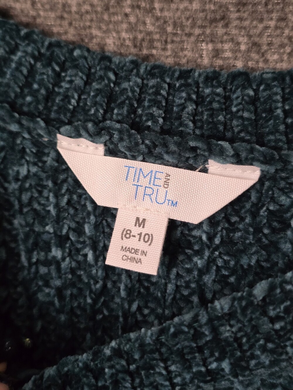 Time and Tru Crew Neck Sweater - Size Medium - Picture 3 of 4